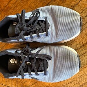 Nike Men's Light Blue Athletic Shoes